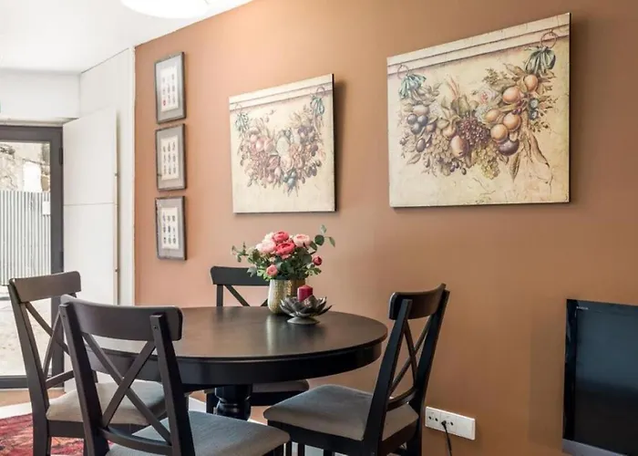 Cute 1-bedroom Next To Douro River ポルト