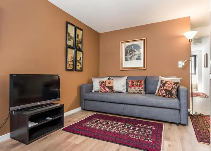 Cute 1-bedroom Next To Douro River ポルト