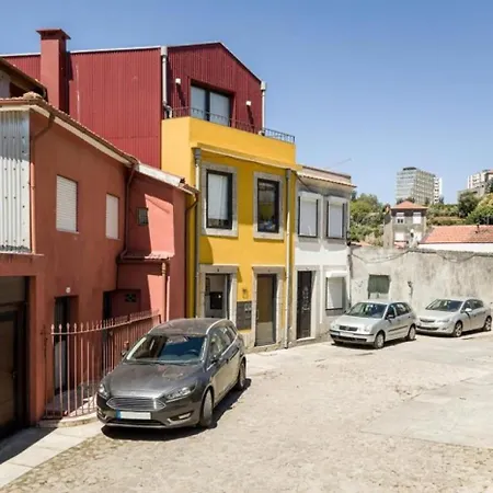 Cute 1-bedroom Next To Douro River Appartamento